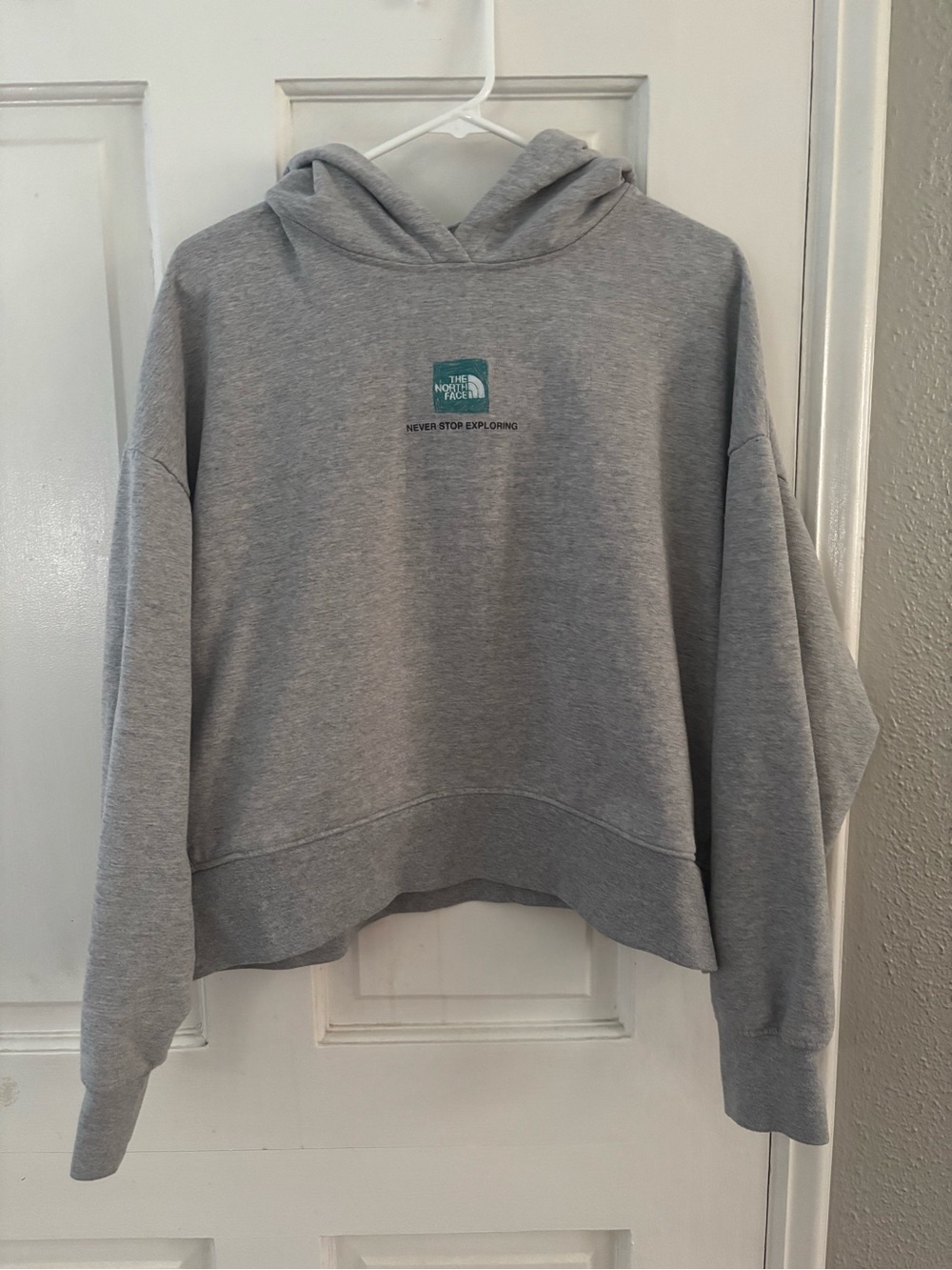 The North Face Gray Pullover Hoodie Women's XL Graphic Logo Long Sleeve